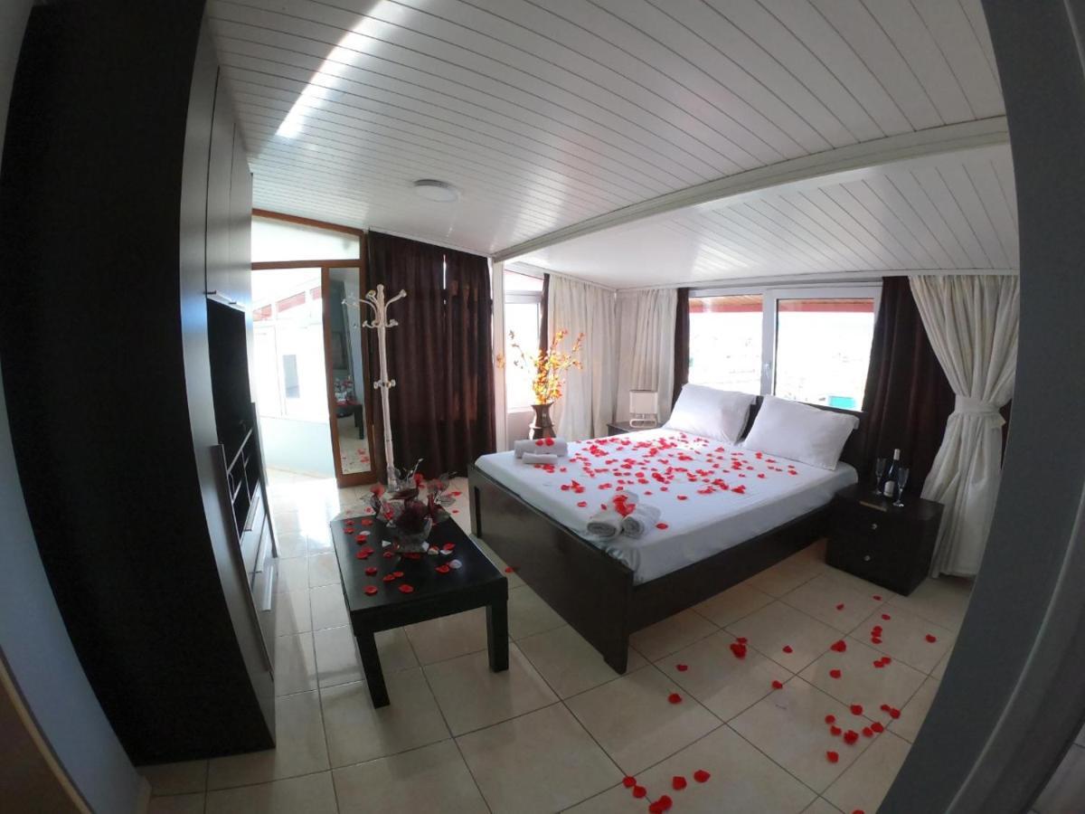 Hotel Anxhelo 库乔韦 外观 照片