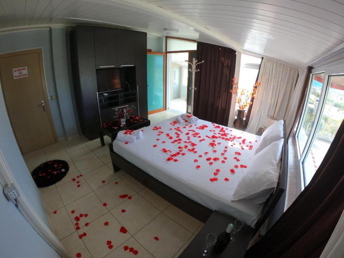 Hotel Anxhelo 库乔韦 外观 照片
